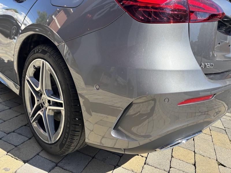 Mercedes A 180 AMG Line Premium DCT LED-NAVI-18"
