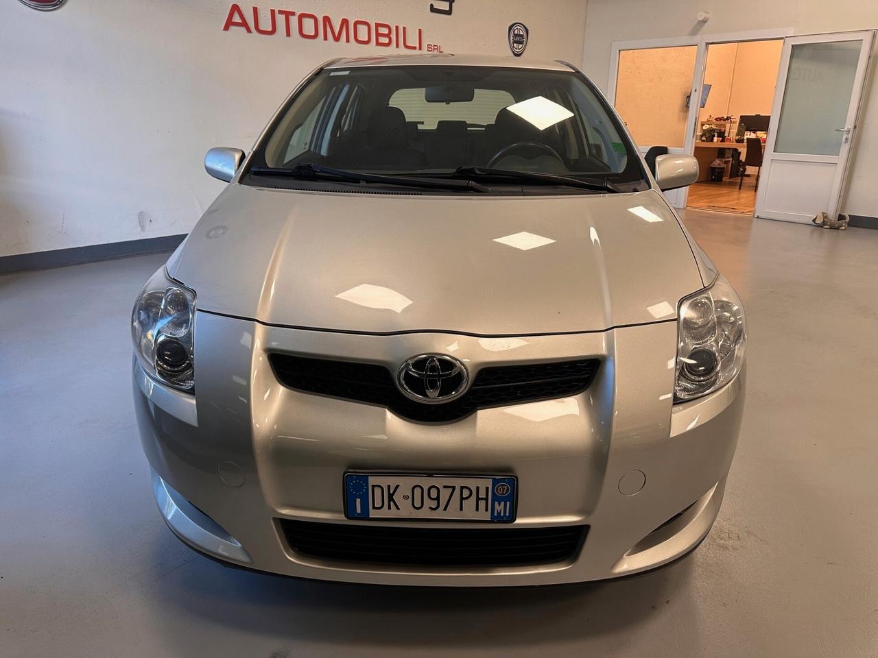 TOYOTA AURIS 1.6 BENZINA AUTOMATICA (64000KM)