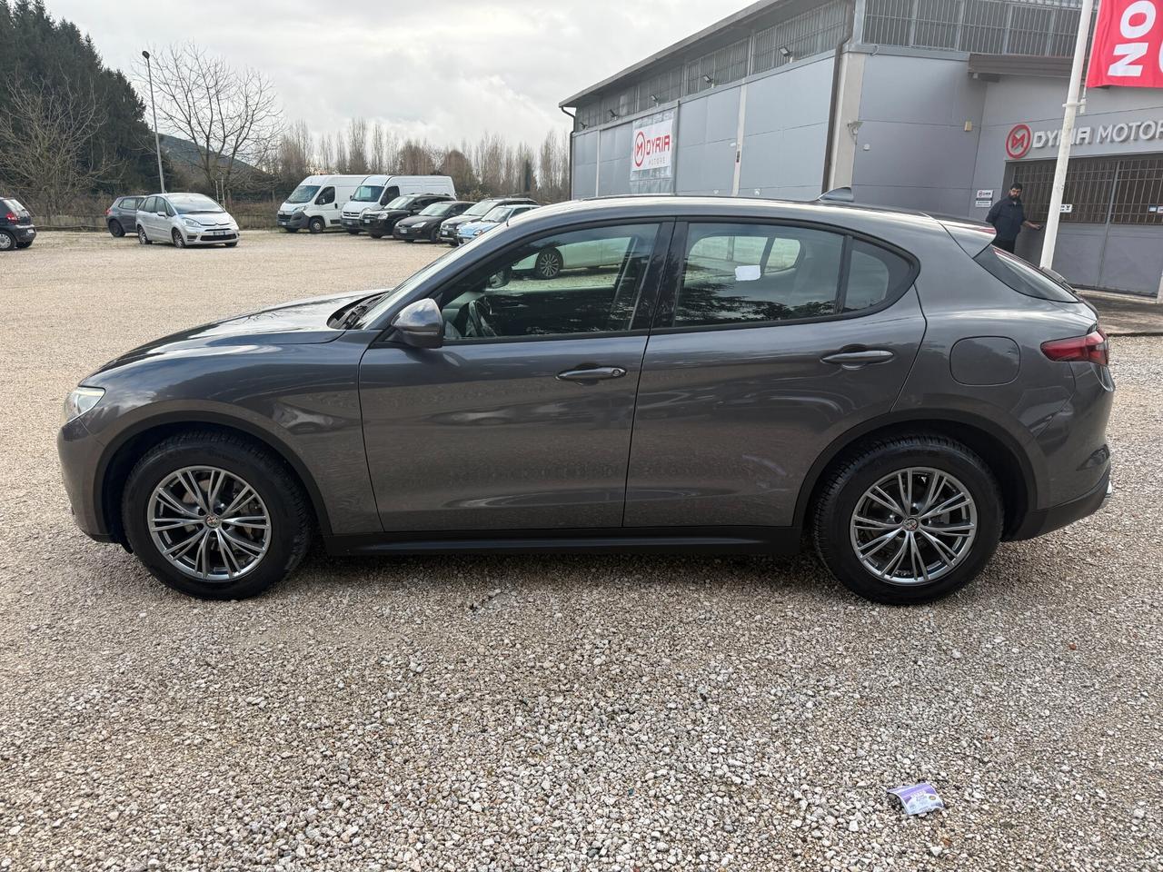 Alfa Romeo Stelvio 2.2 Turbodiesel 190 CV AT8 Q4 Business