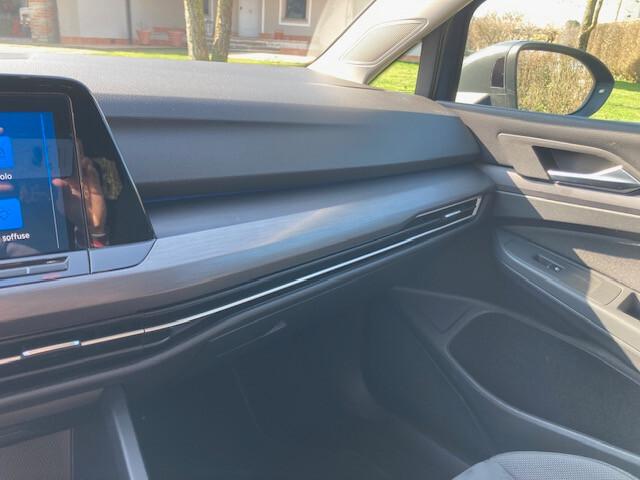 Volkswagen Golf serie 8 motore 2.0 TDI 116 cv cambio DSG allestimento STYLE