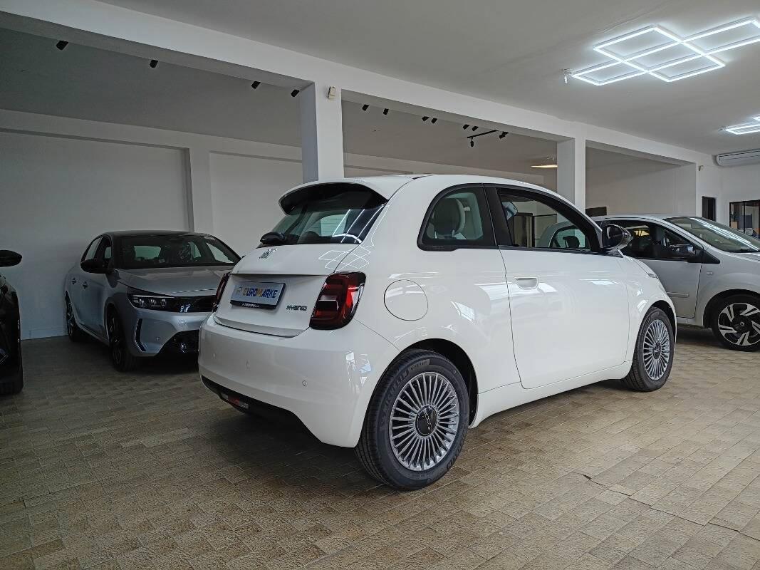 Fiat 500 1.0 hybrid Icon