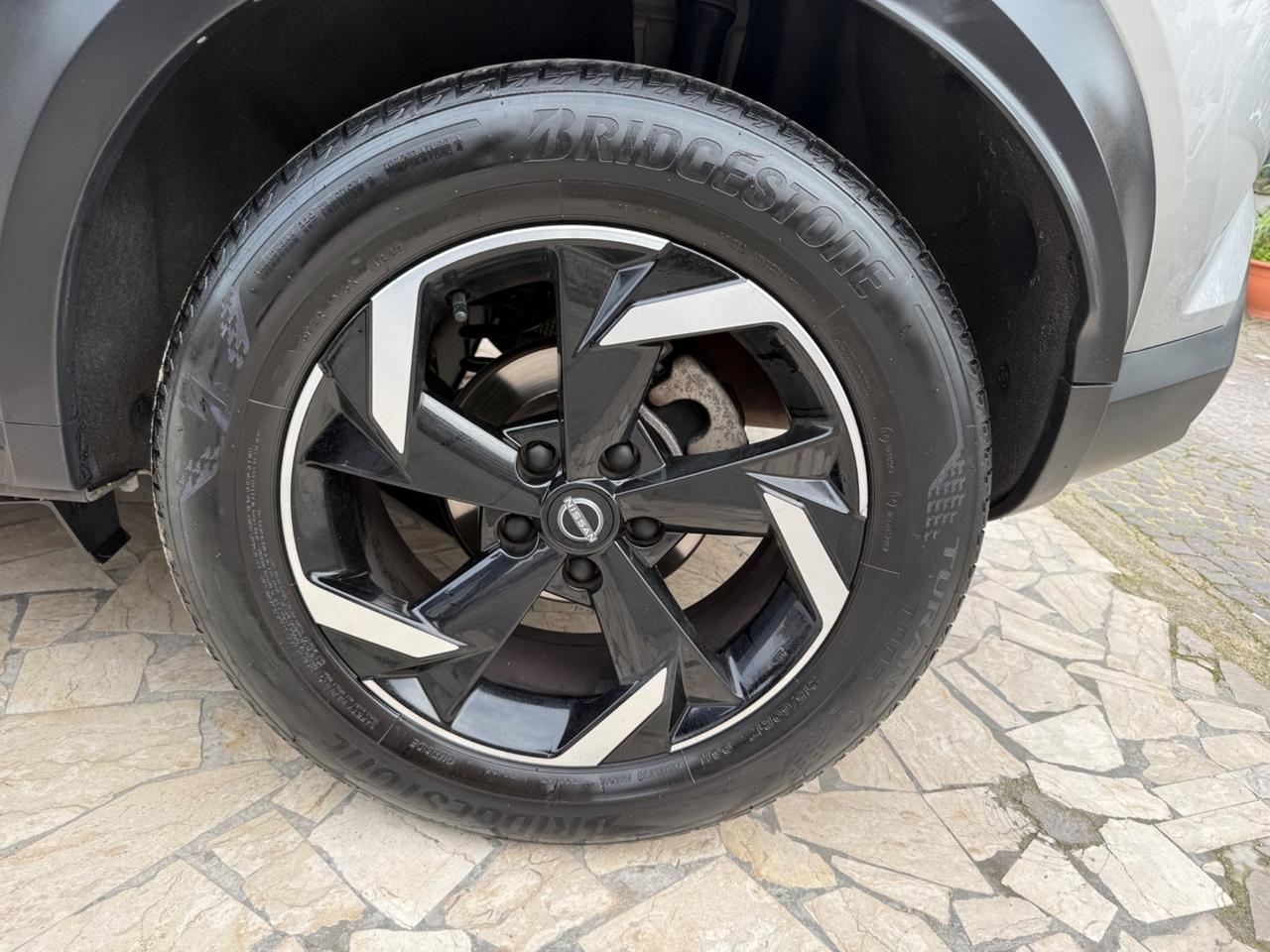 Nissan Juke 1.0 DIG-T 114 CV DCT Tekna