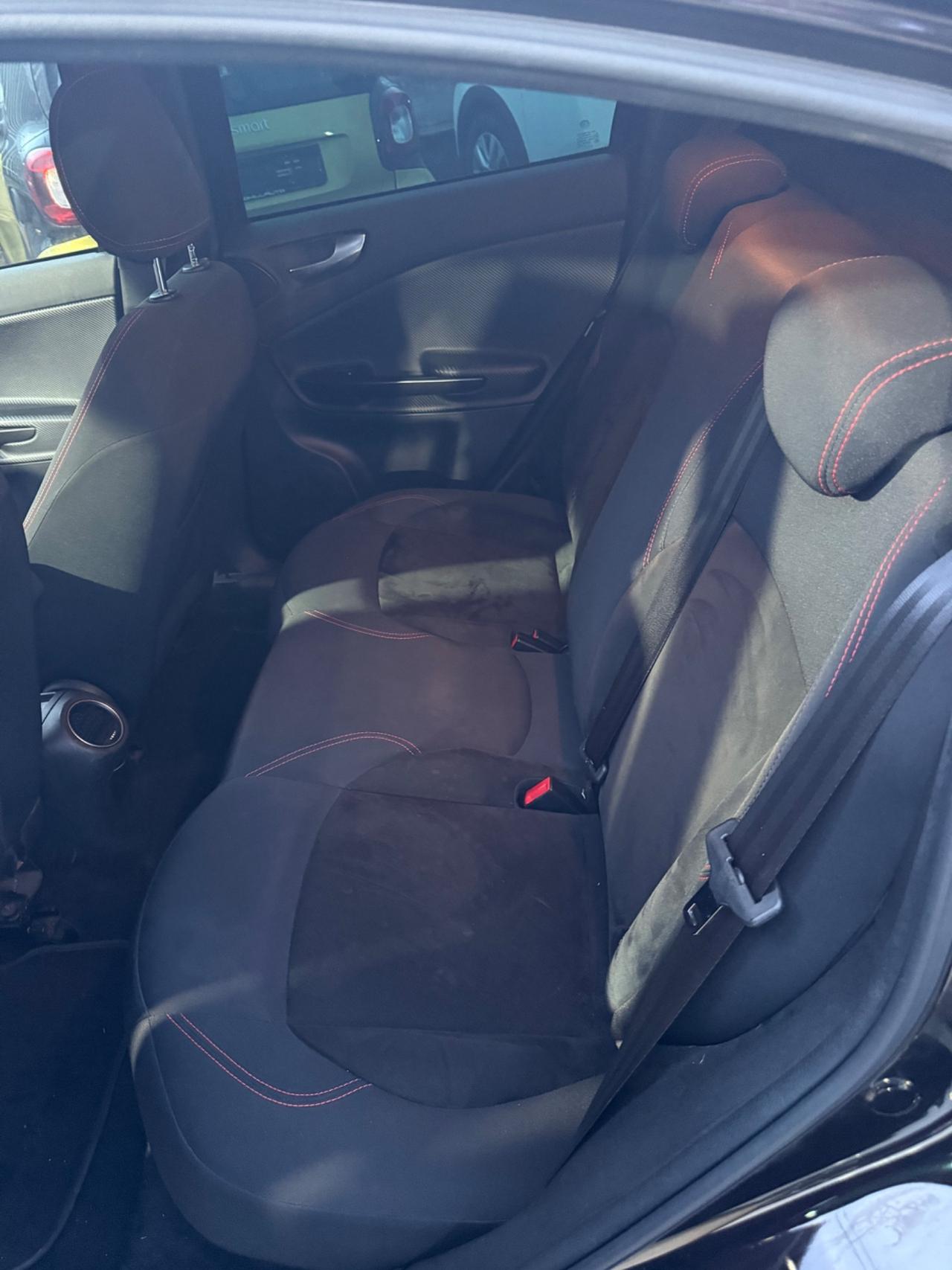 Alfa Romeo Giulietta 1.6 JTDm-2 120 CV Sprint