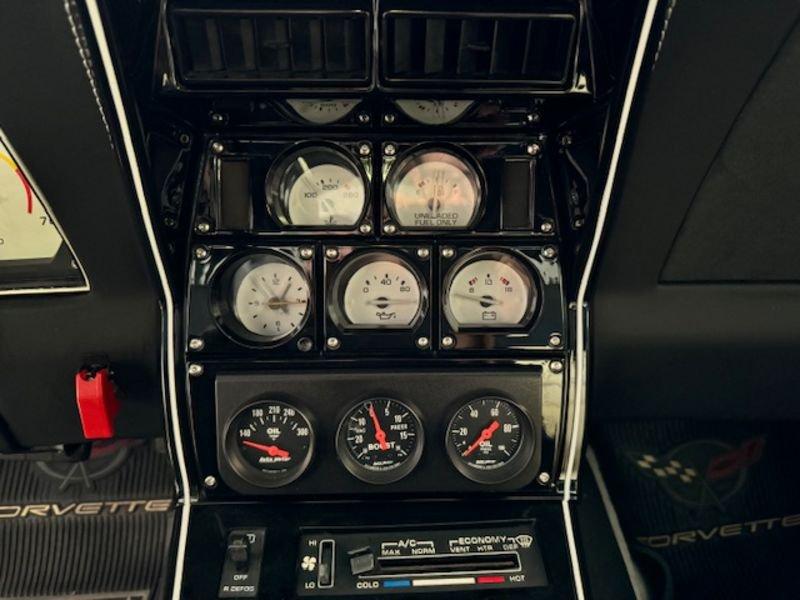Corvette Corvette C3 Corvette 6.3 C3 Stingray Z87 350 CV 2Stroke EdelBrock