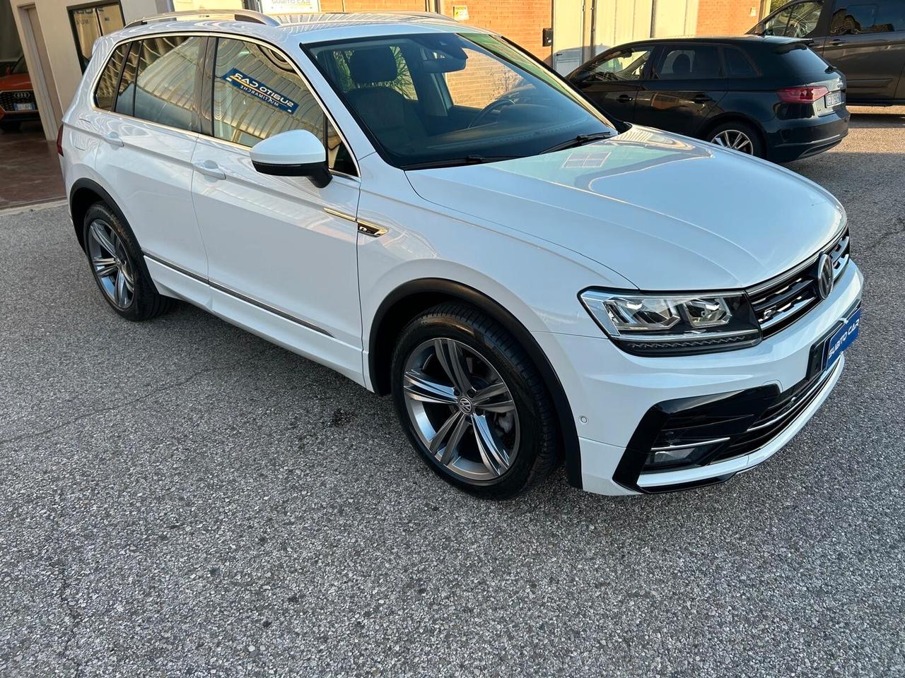 Volkswagen Tiguan 2.0 TDI SCR DSG R-LINE PACK