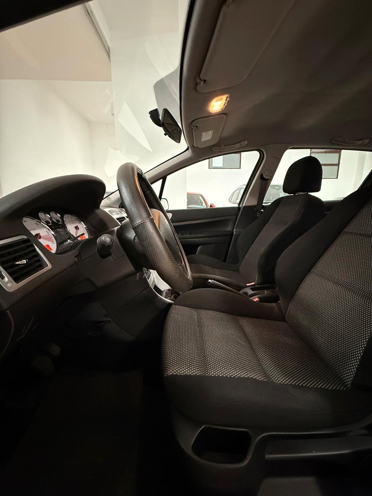 Peugeot 307 1.6 16V HDi FAP 90CV 5p. D-Sign