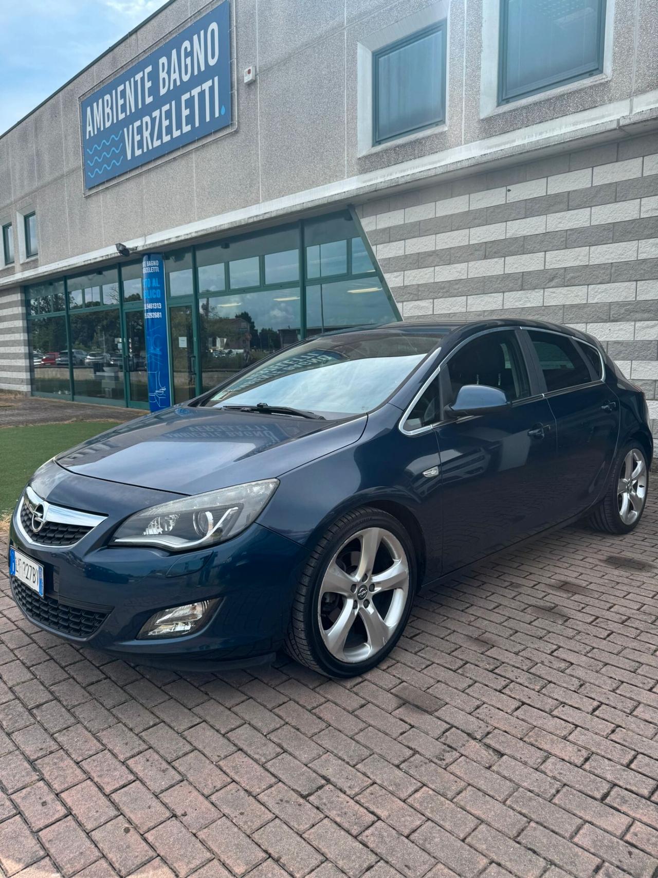Opel Astra 1.7 CDTI 110CV 5 porte Cosmo