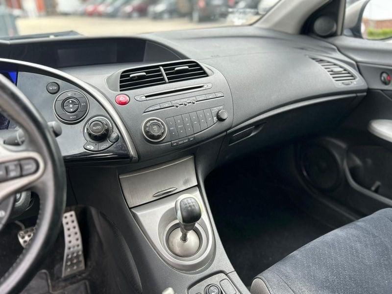 Honda Civic Civic 5p 2.2 i-ctdi Executive i-pilot