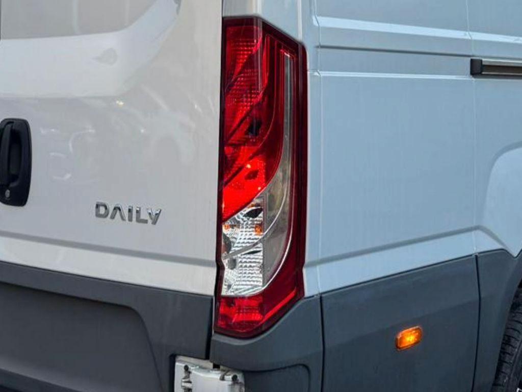IVECO Daily (2014-->) - Daily 35S14A8V 2.3 HPT PM-SL-TM Furgone Hi
