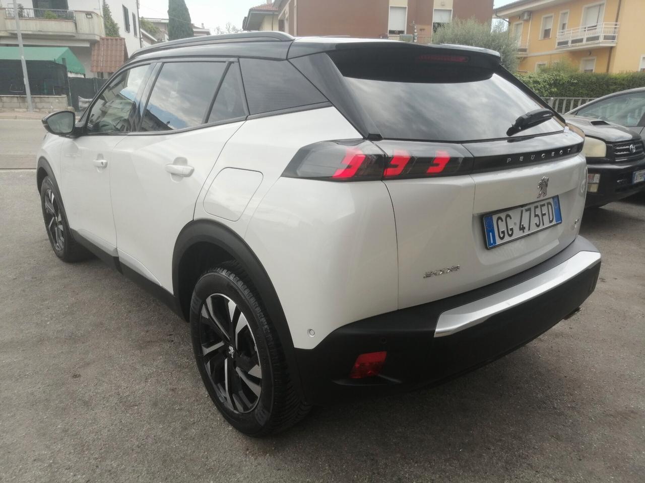 Peugeot 2008 BlueHDi 110 S&S Allure