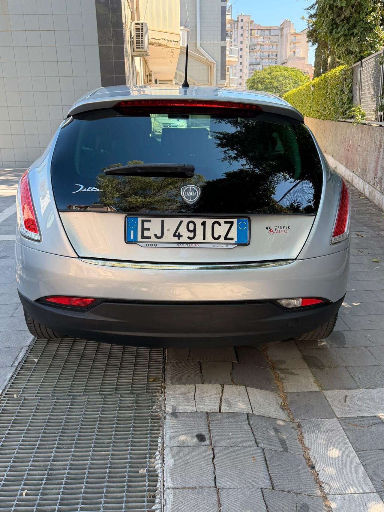 Lancia Delta 1.6 MJT DPF Silver