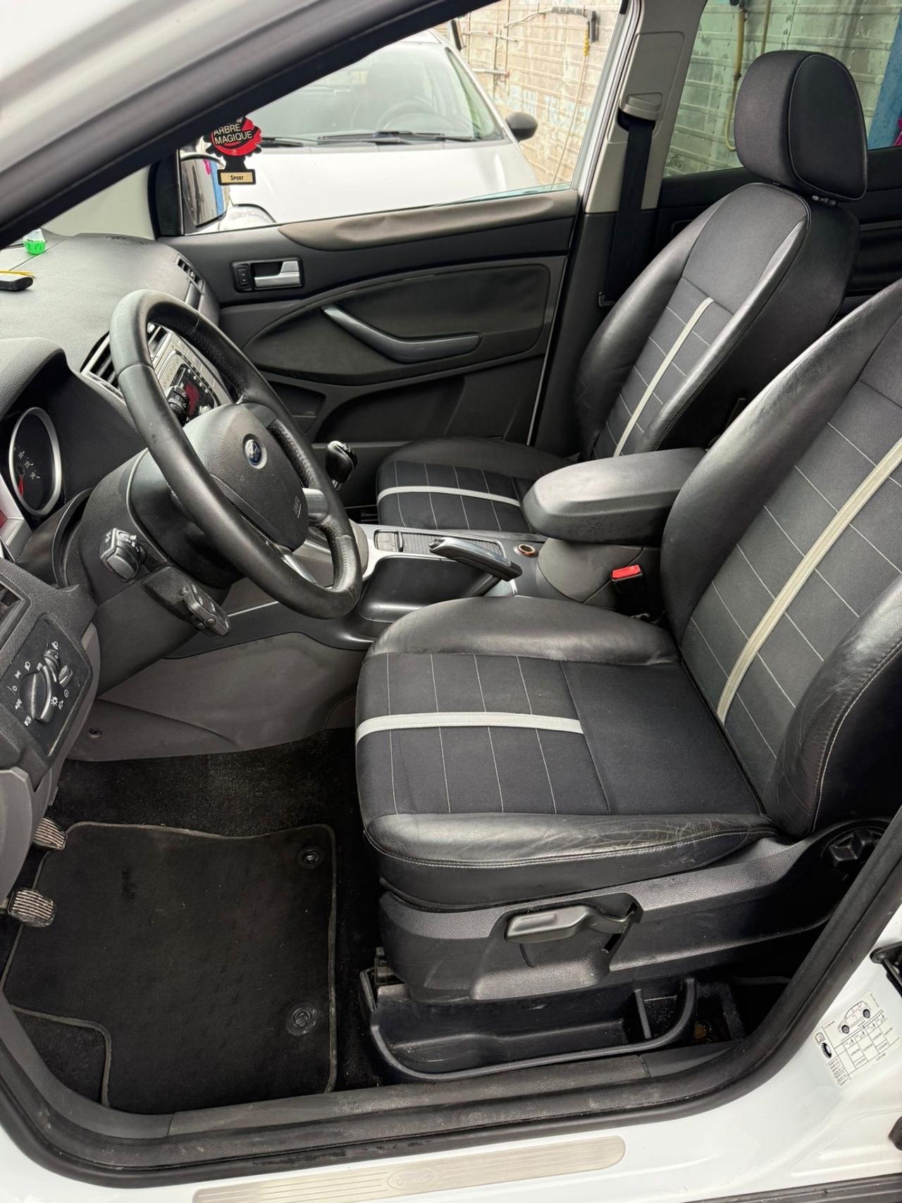 Ford kuga 4x4 titanium 2.0 TDCi neopatentati