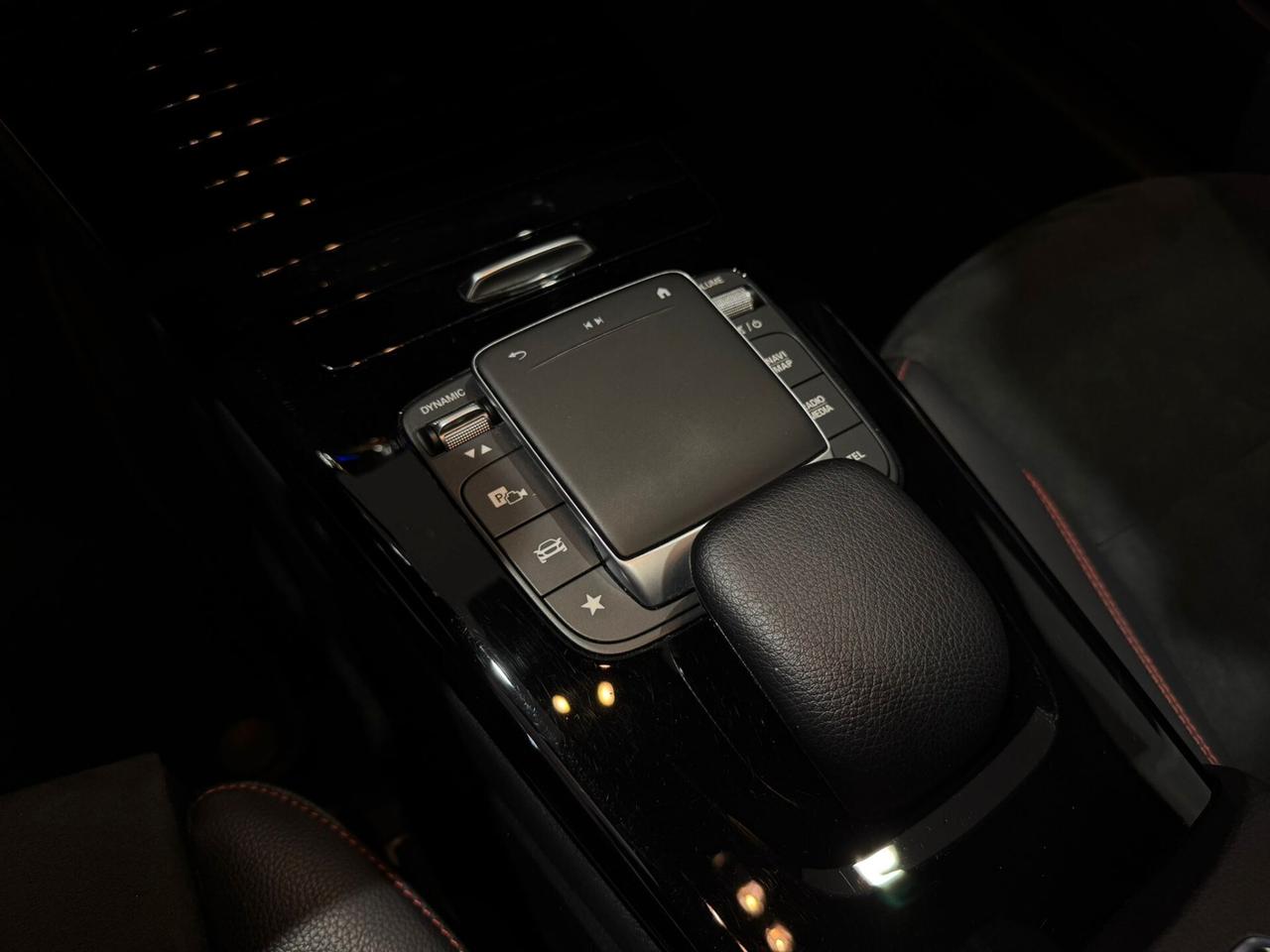 Mercedes-benz A 200 d Automatic Premium AMG Night Edition