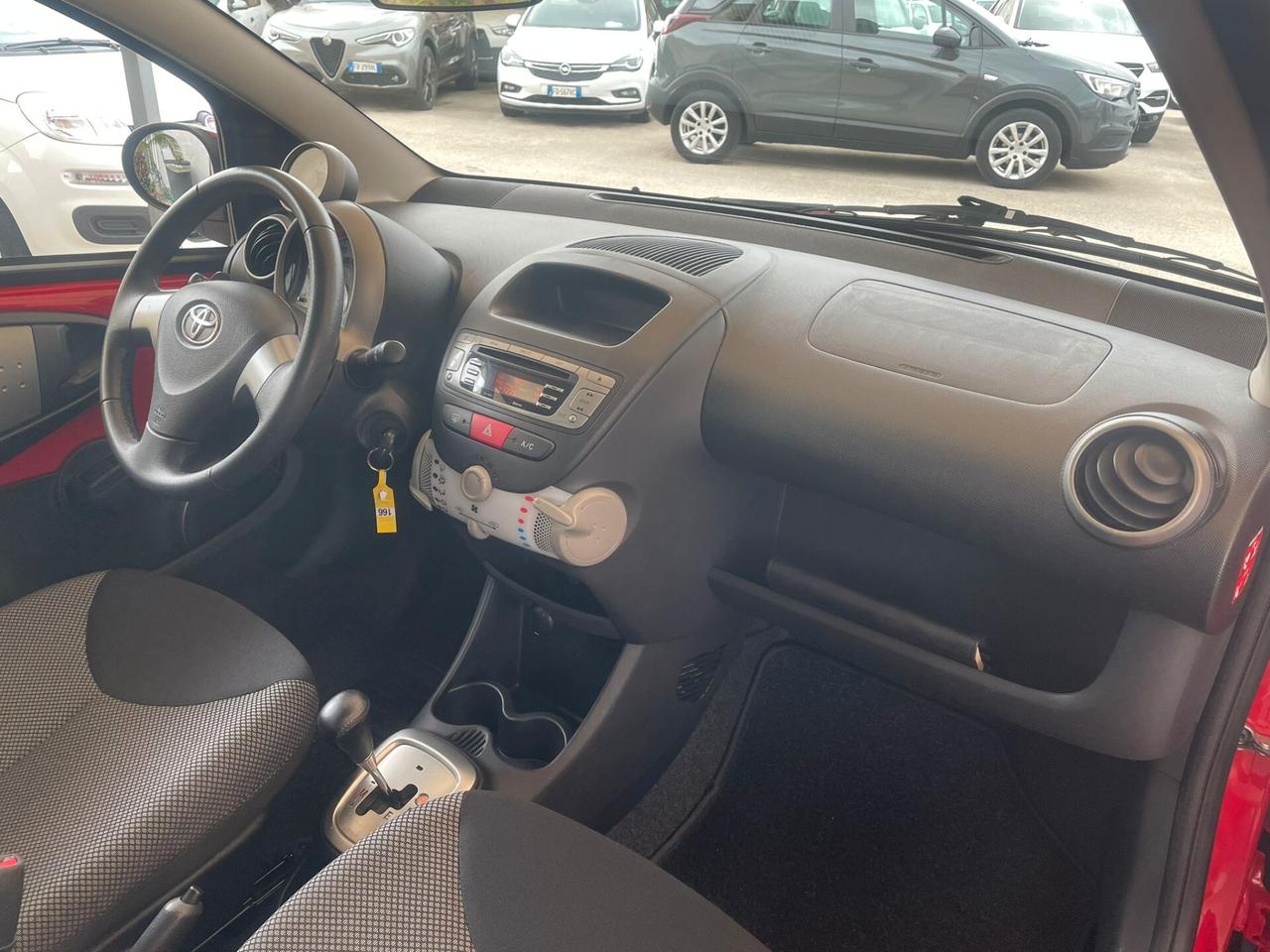Toyota Aygo 1.0 12V VVT-i 5 porte Tobasco MMT automatica