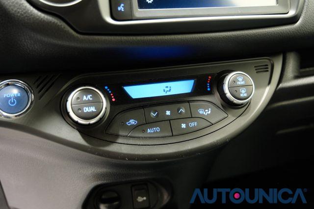 TOYOTA Yaris 1.5 HYBRID 5 PORTE TREND WHITE EDITION
