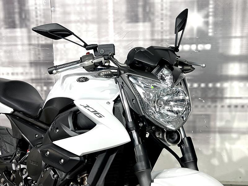 Yamaha XJ6
