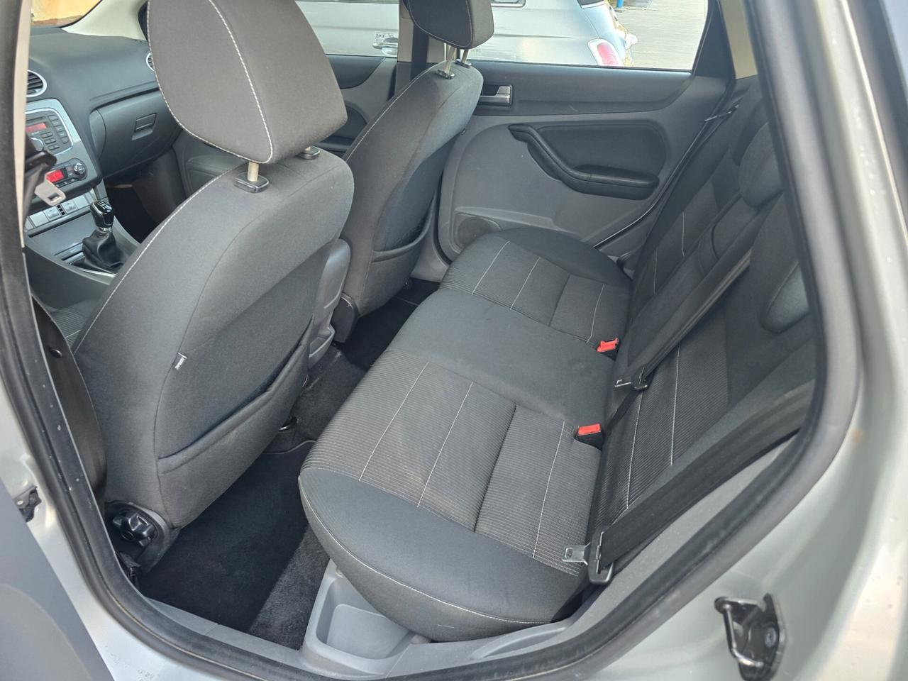 FORD FOCUS 1.6 TITANIUM "OK PER NEOPATENTATI"