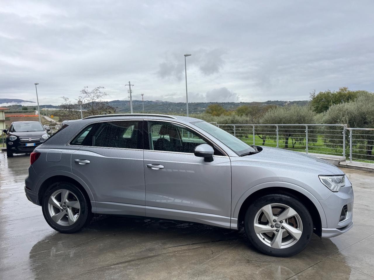 Audi Q3 40 TDI quattro S tronic Business Advanced