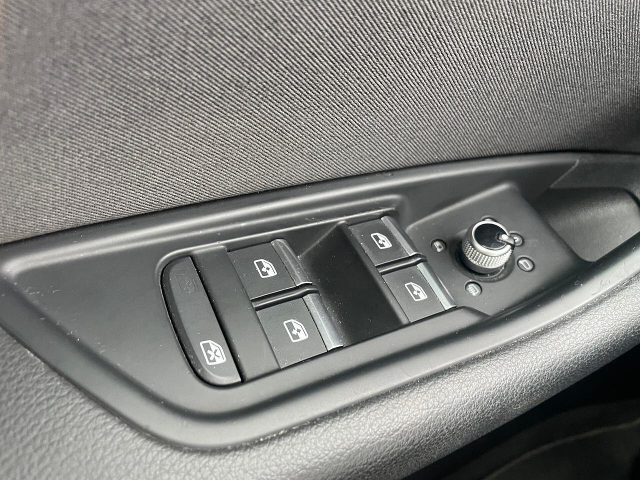 Audi A4 Avant 30 TDI/136 CV S tronic Business