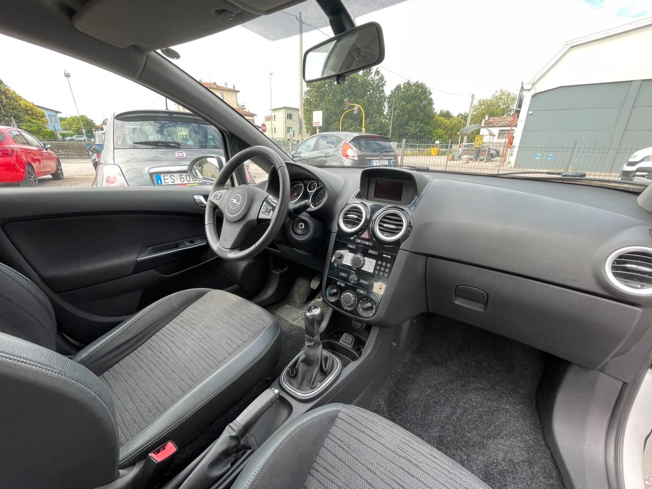 Opel Corsa 1.2 5 porte Edition IMP. METANO ANCHE NEOPATENTATI