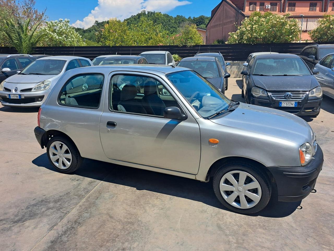 Nissan Micra 1.0i 16V cat 3 porte Luxury