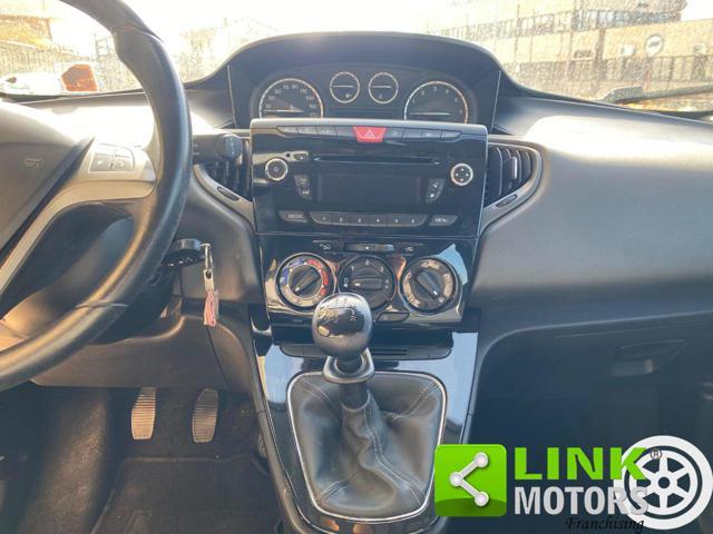 LANCIA Ypsilon 1.2 69 CV 5 porte Platinum