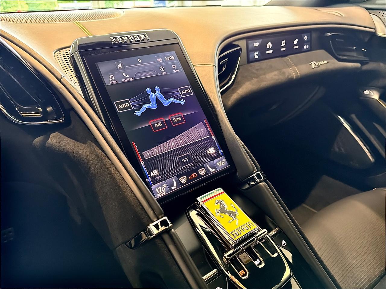 Ferrari Roma uni pro garanzia uff e service incluso 2030