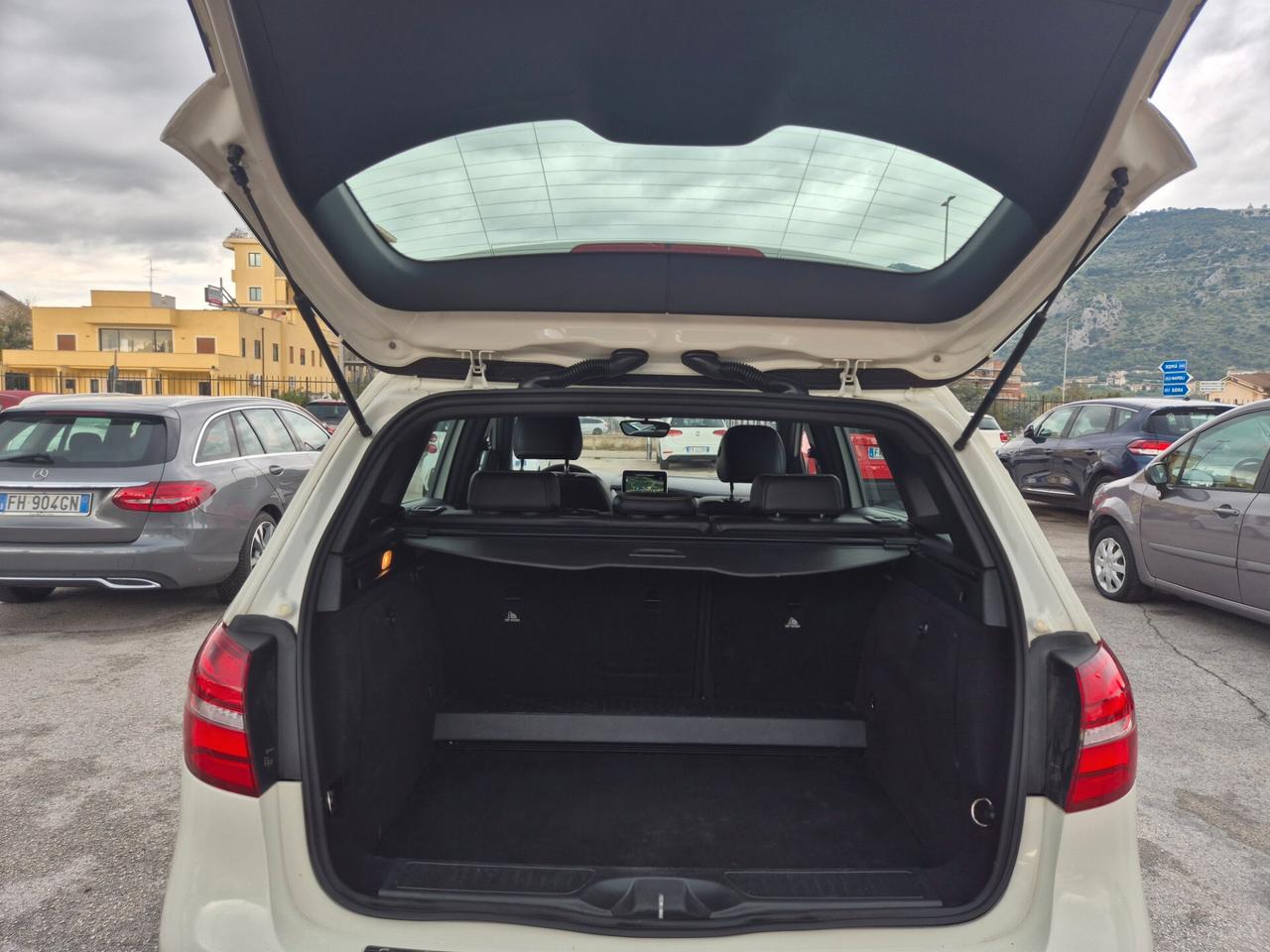 Mercedes-benz B 180 d Automatic Sport