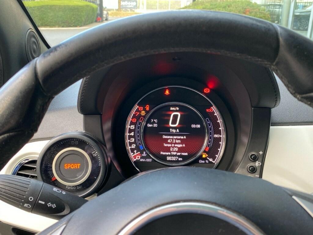 Abarth 595 1.4 Turbo T-Jet Yamaha Factory Racing