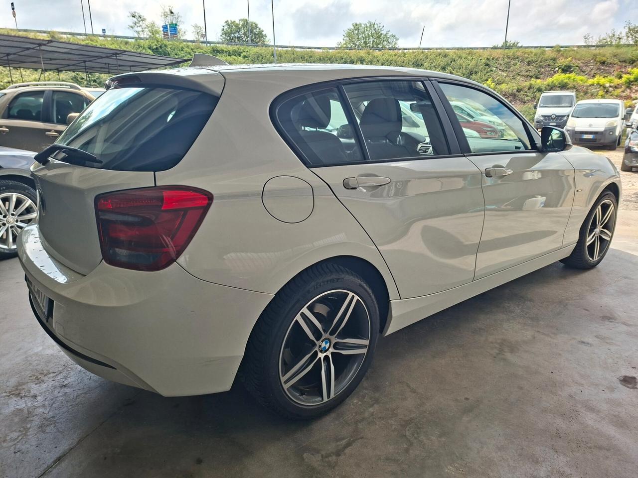 Bmw 118 118d 5p. Sport