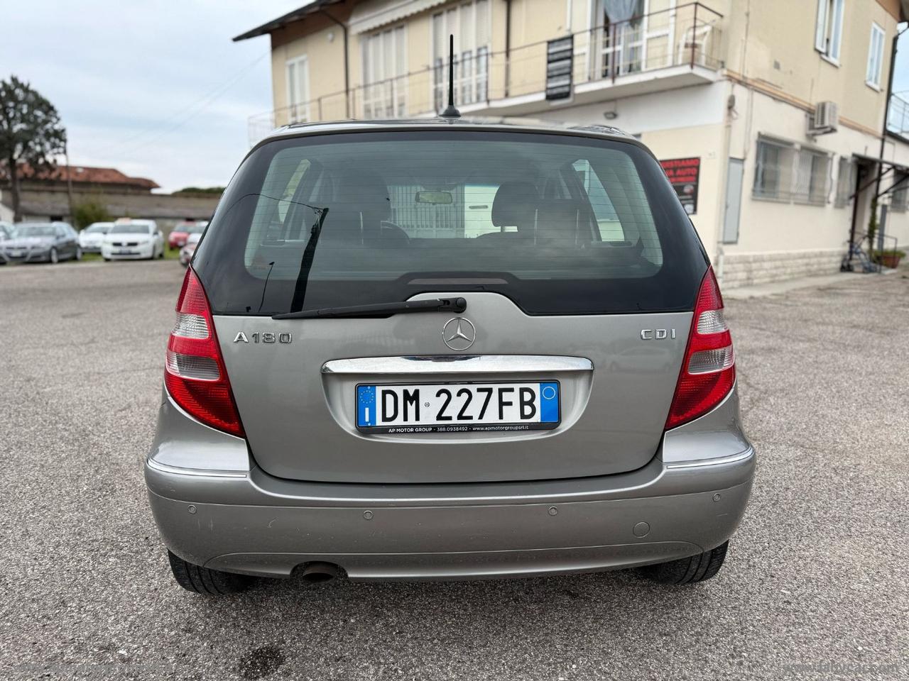 MERCEDES-BENZ A 180 CDI Elegance