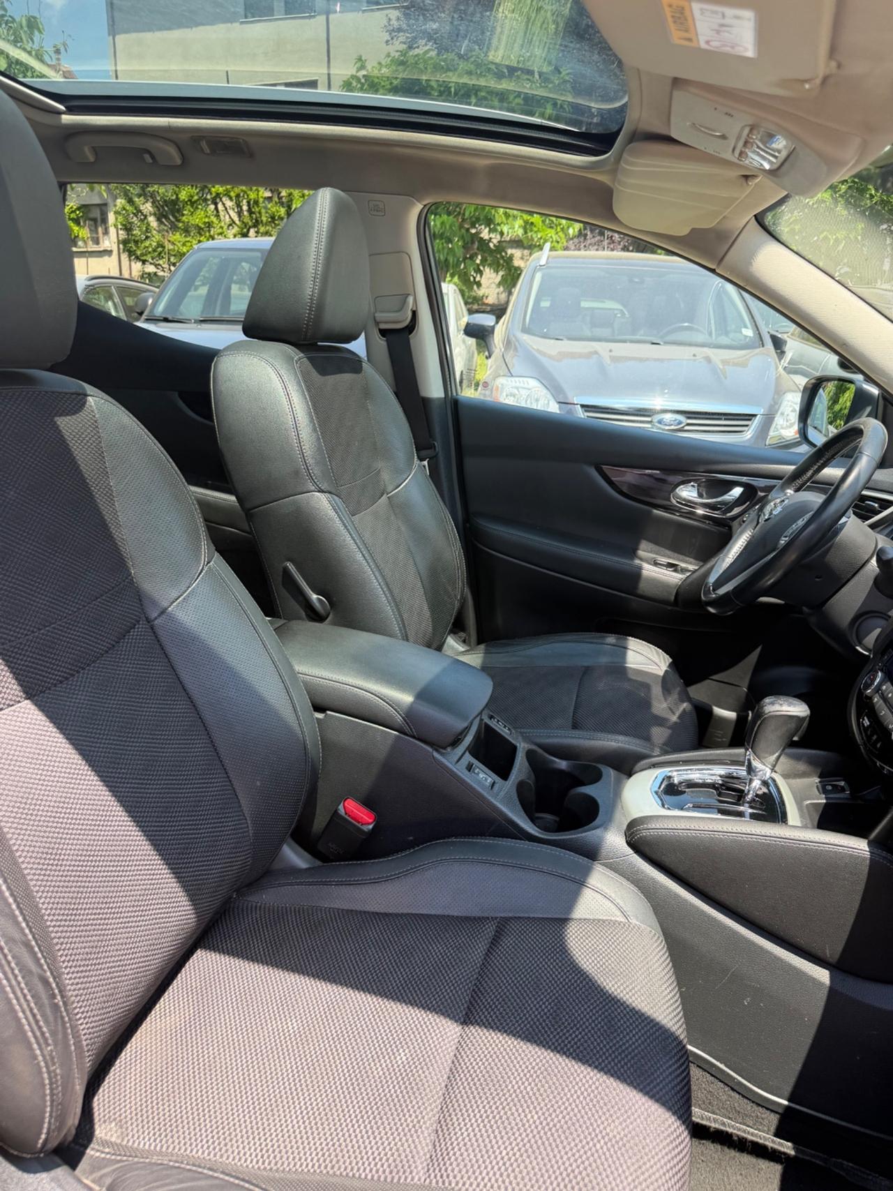 Nissan QASHQAI 1.6 dCi TEKNA TETTO FULLOPT 360CAM