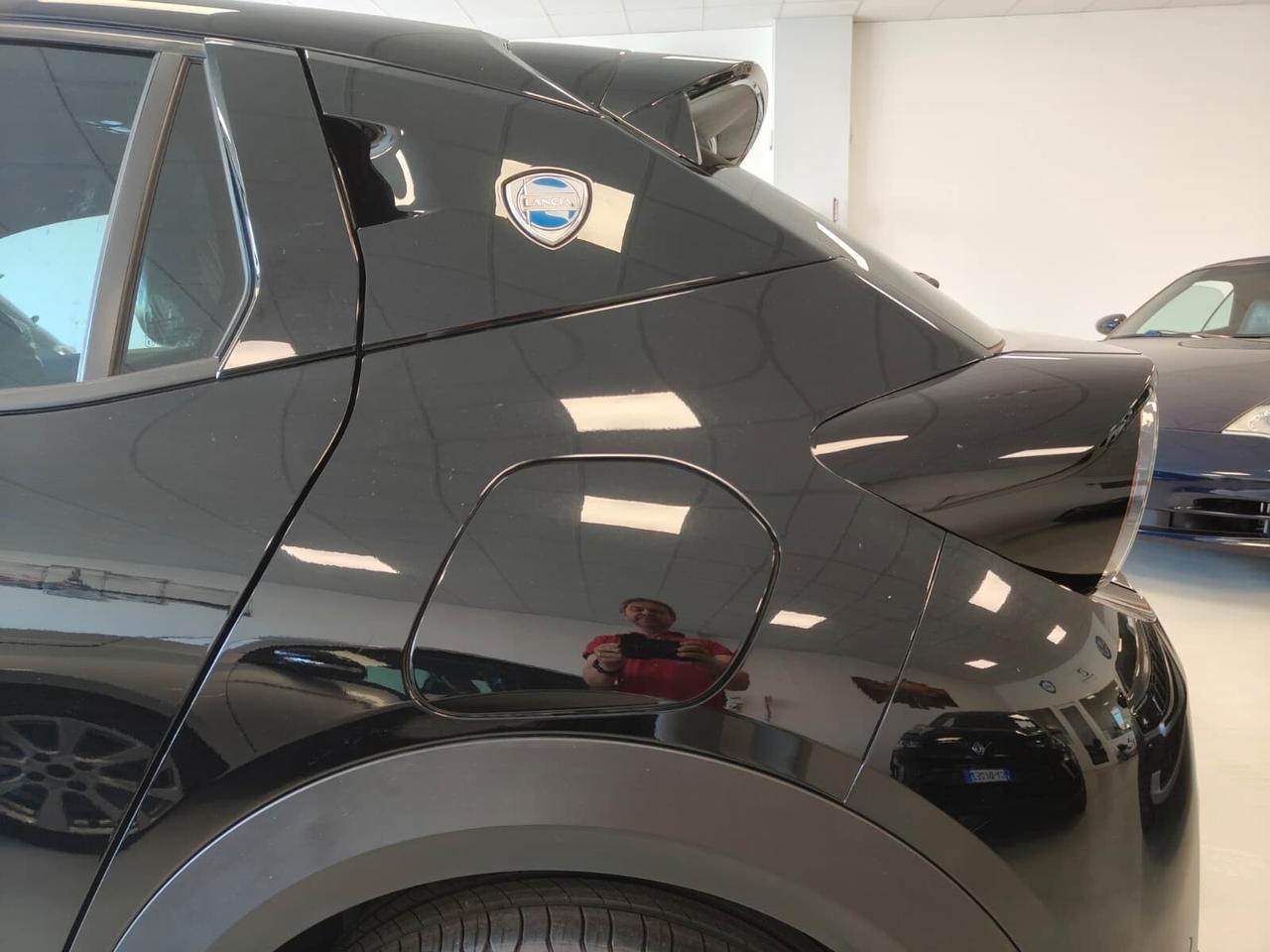Lancia Ypsilon 1.2 100cv Hybrid e-DCT HF Line km0