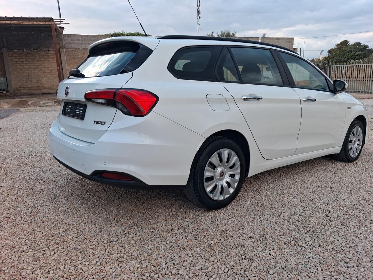 Fiat Tipo sw 1.600cc 120 cv anno 2018