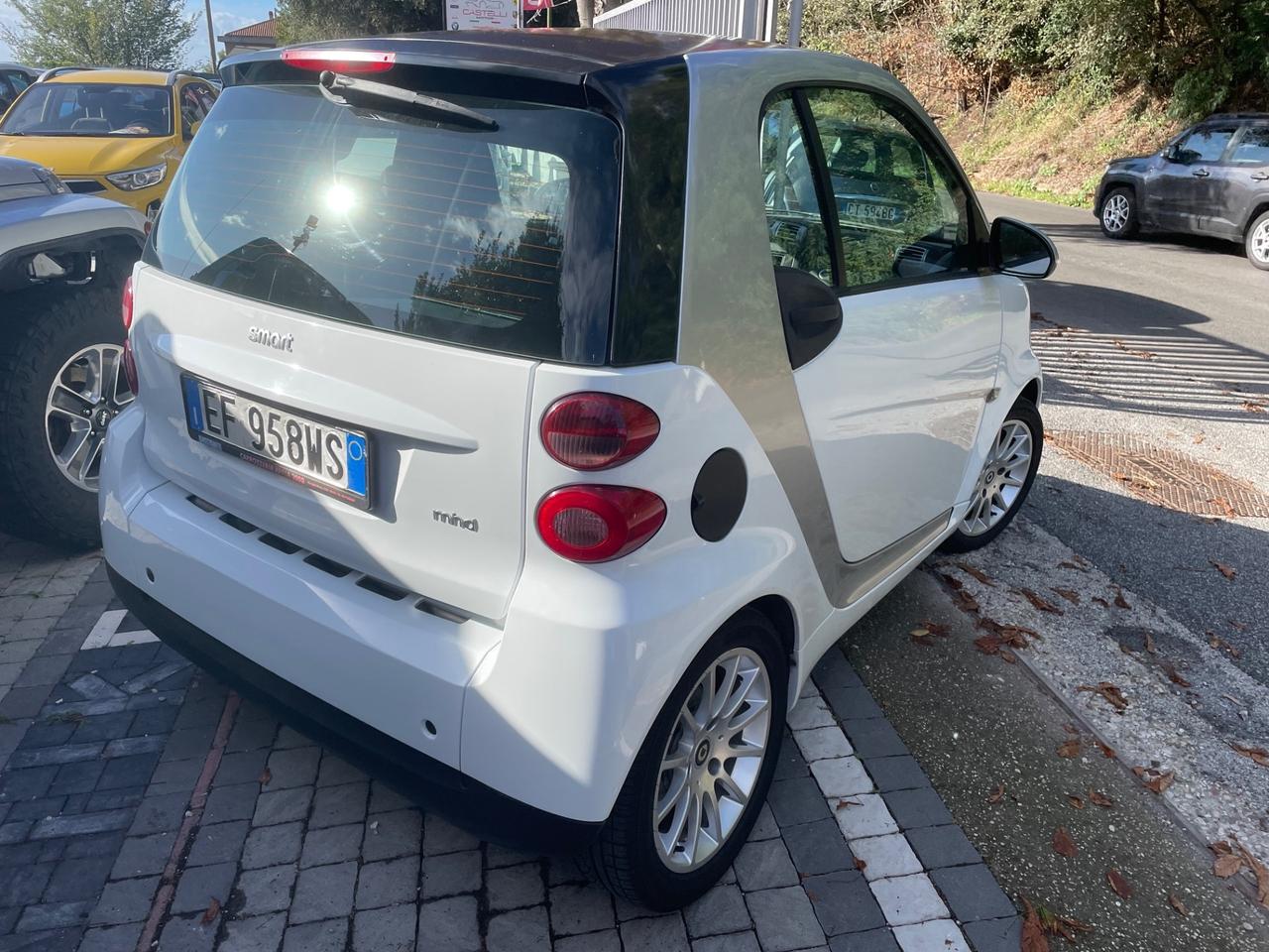 Smart ForTwo 1000 52 kW MHD coupé passion