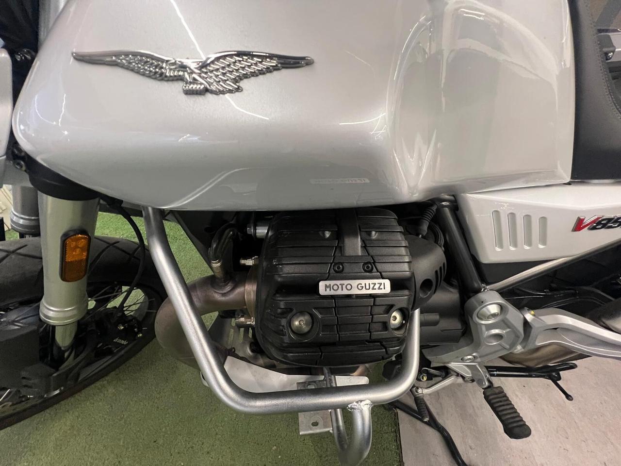 Moto Guzzi V85 TT KM 3.557 CERTIFICATI*NO VINCOLI FINANZ*UNIPRO ENDURO STRADALE ED LIMITATA