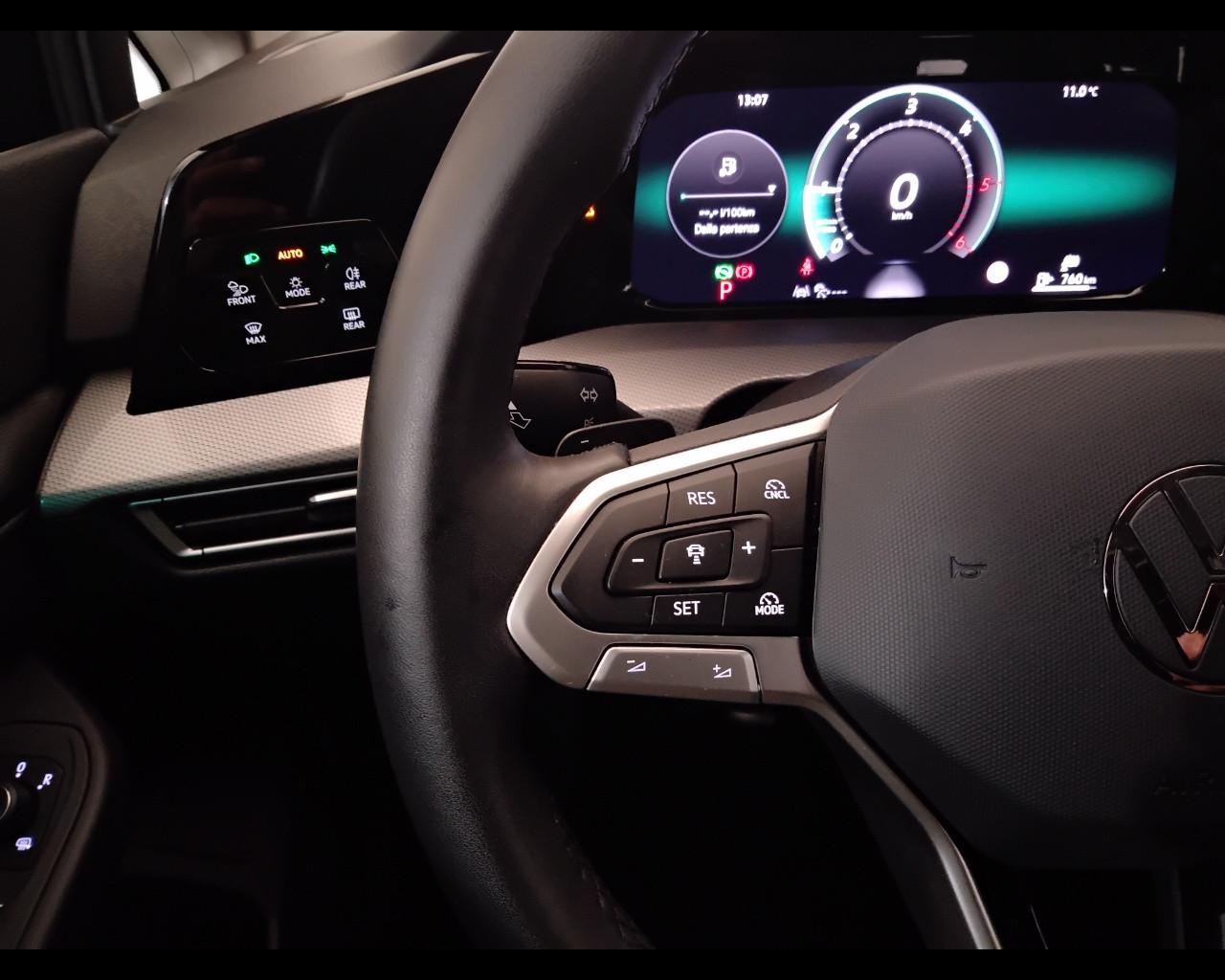 VOLKSWAGEN Golf VIII 2024 - Golf 2.0 tdi Style 150cv dsg