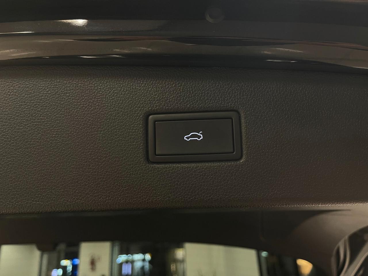 Volkswagen Tiguan 2.0 TDI 150cv SCR DSG R-Line