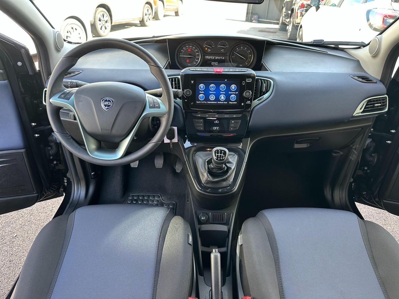 Lancia Ypsilon 1.0 firefly hybrid Platino s&s 70cv