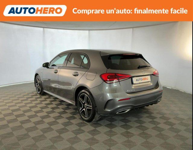 MERCEDES-BENZ A 160 Premium
