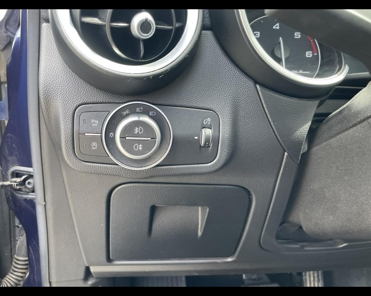 ALFA ROMEO Stelvio - Stelvio 2.2 Turbodiesel 180 CV AT8 RWD Super