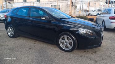 Volvo V40 D2 Geartronic Business