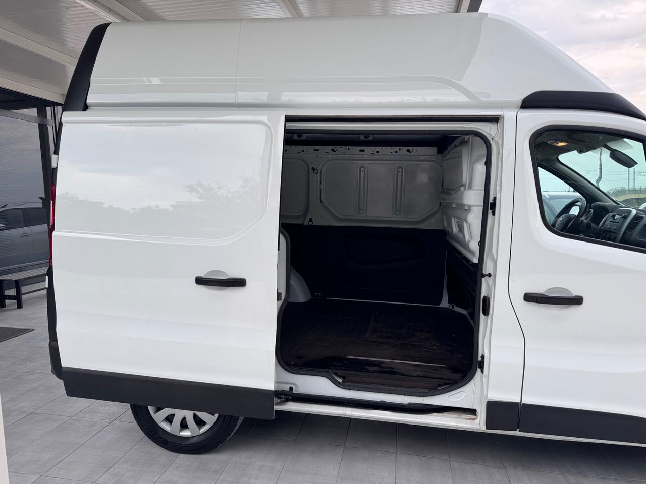 Nissan NV300 29 1.6 dCi Twin Turbo 145CV 3POSTI