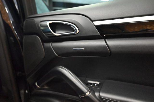 PORSCHE Cayenne 3.0 TDI V6 TIP.TET.21"PASM NAVI CHRONO SED.TURBO