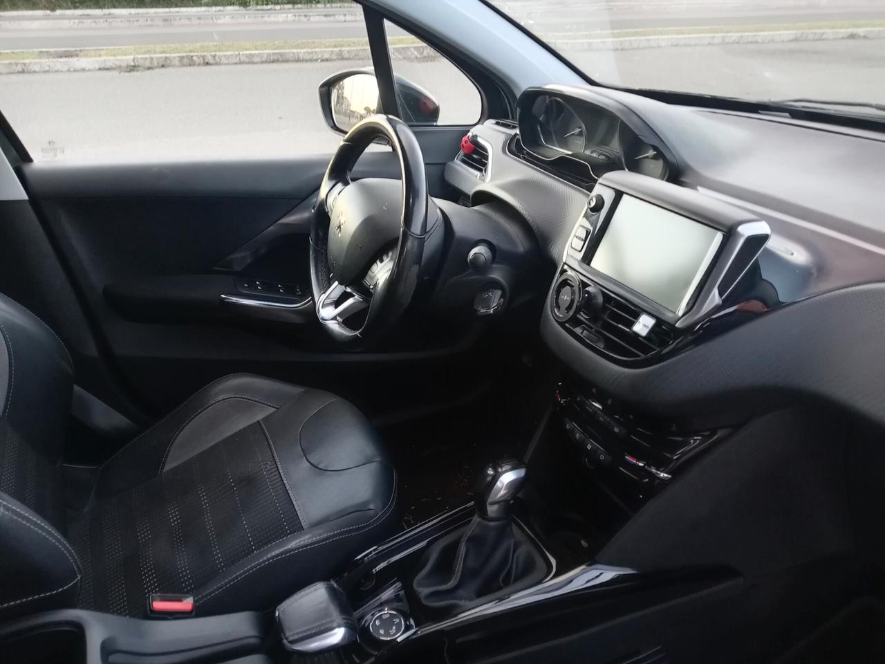 Peugeot 208 BlueHDi 100 3 porte GT Line