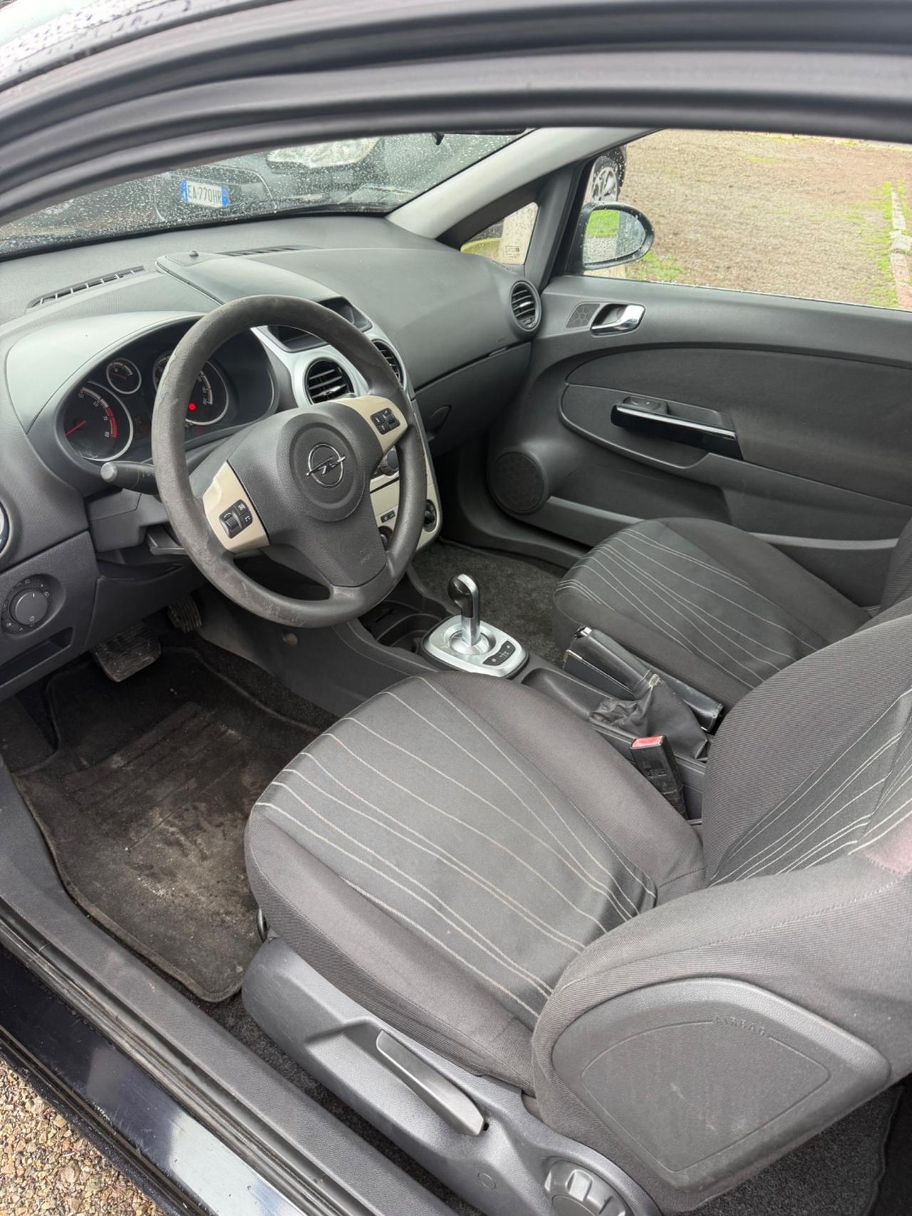 Opel Corsa 1.4 16V 3 porte aut. Sport