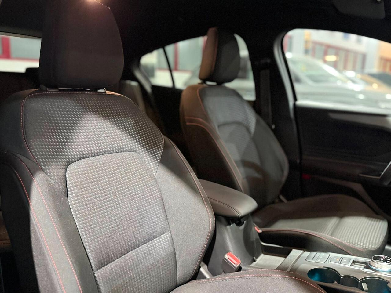 Focus 1.5 EcoBlue 120 CV automatico 5P ST-Line 2022