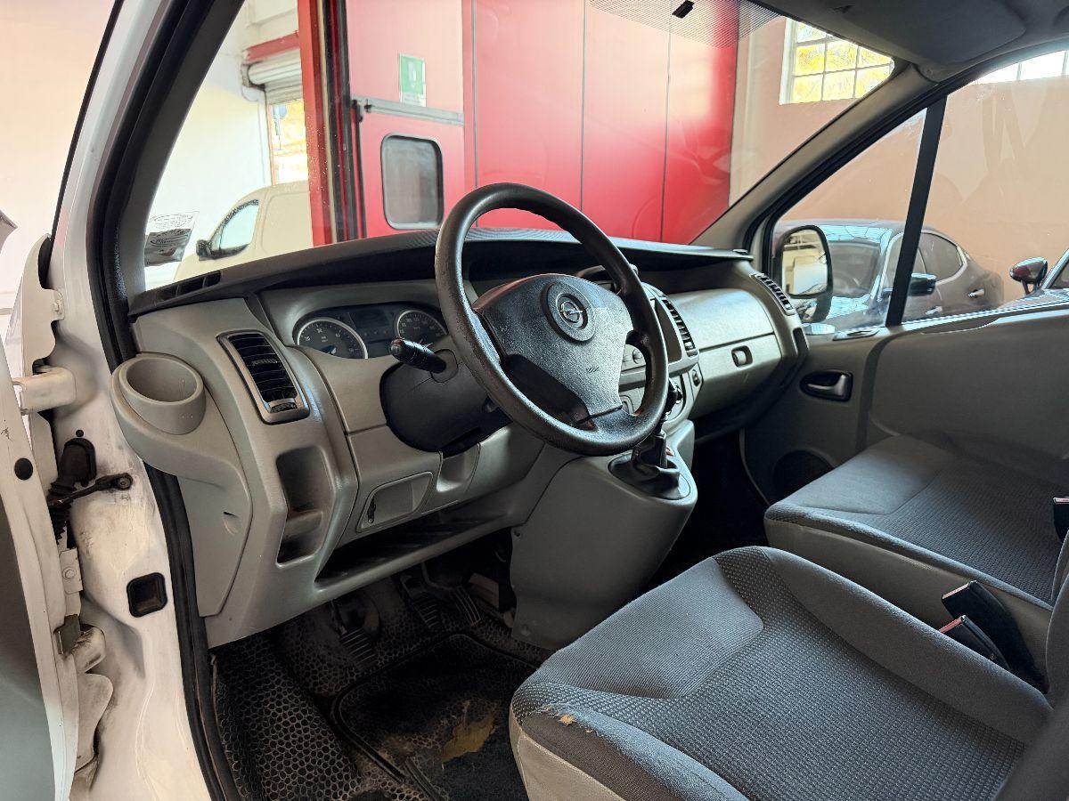 OPEL VIVARO