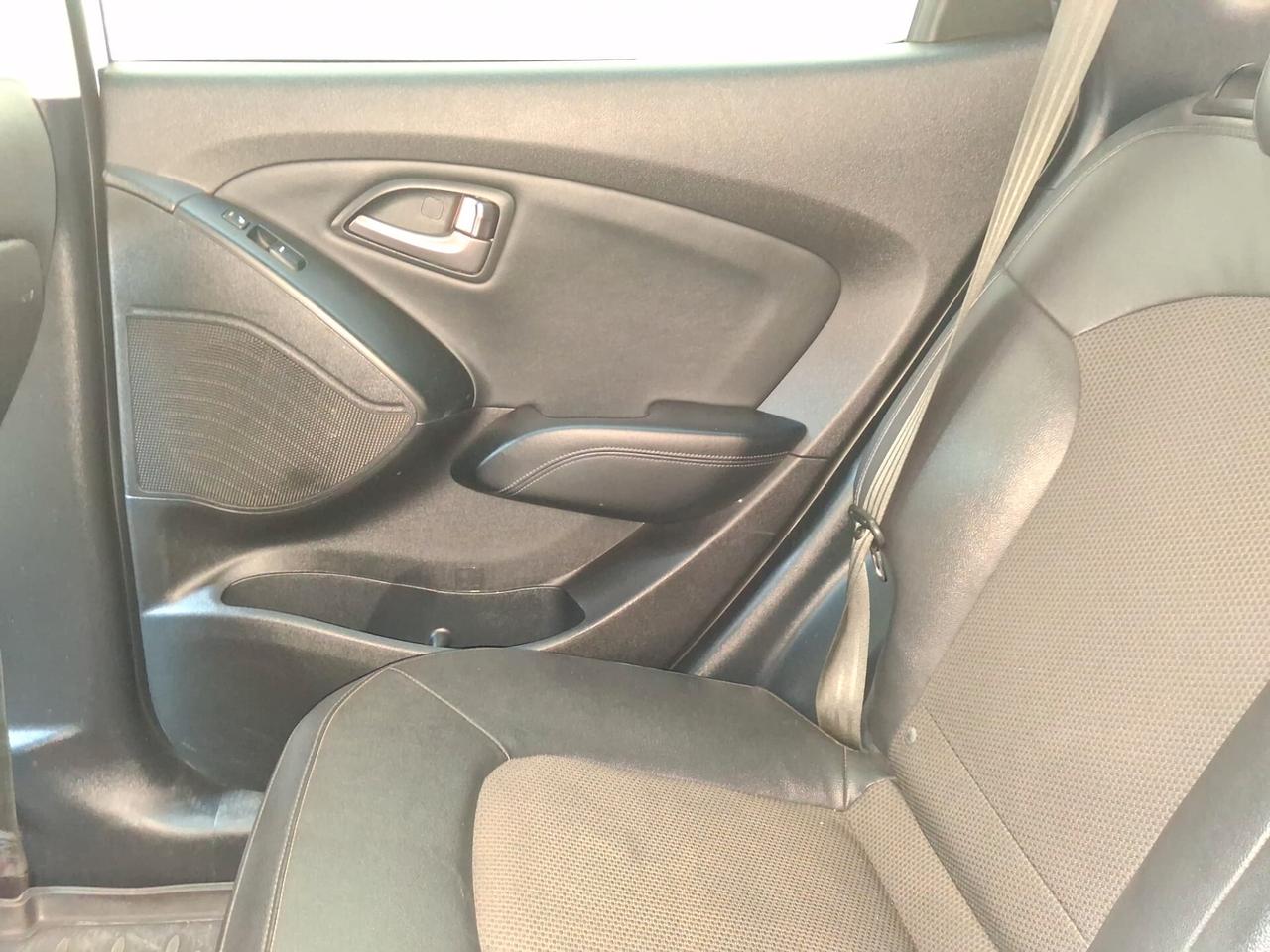 Hyundai iX35 1.7 CRDi 2WD Xpossible - 2014