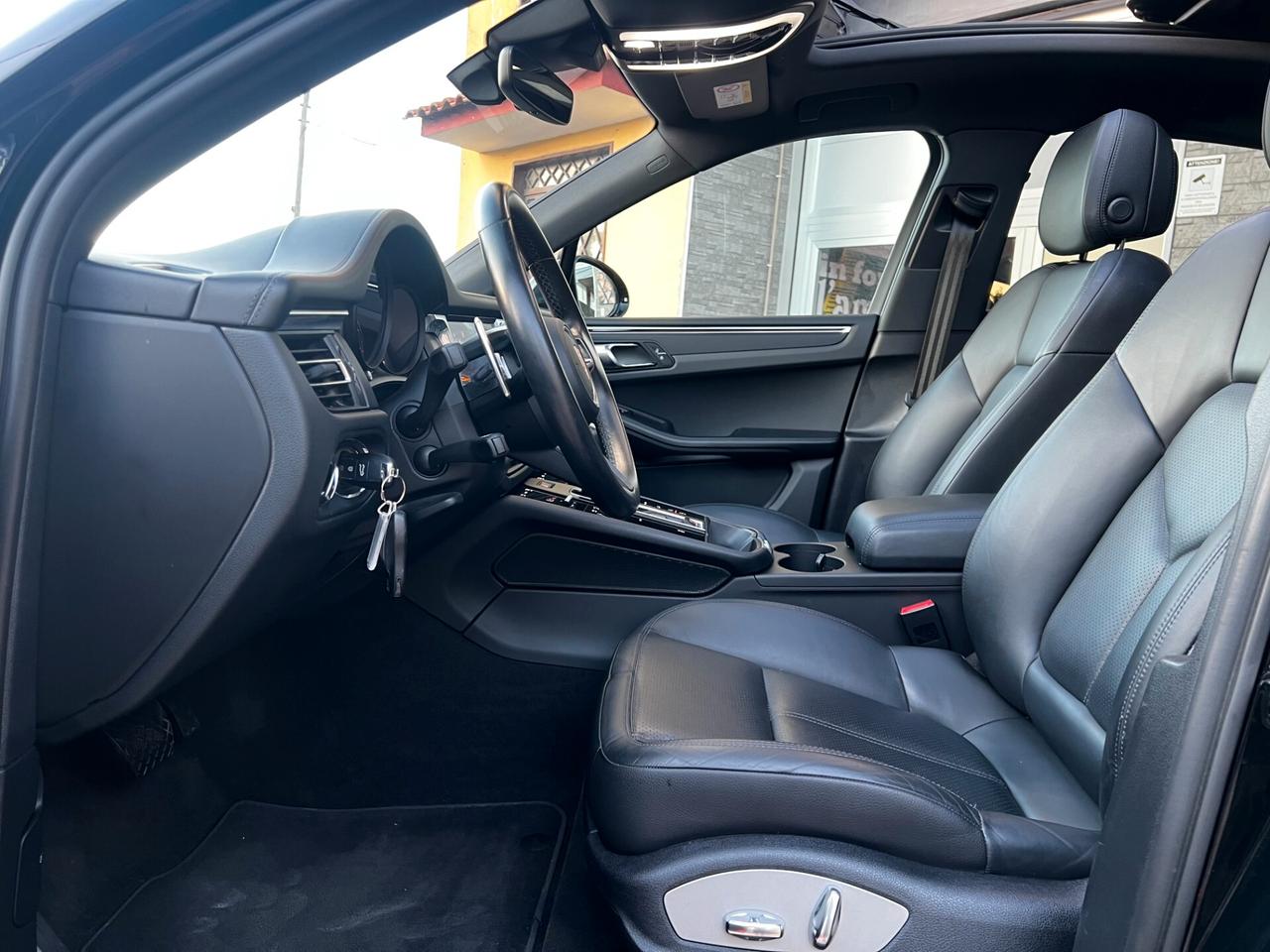 Porsche Macan 2.0 265- TOTAL BLACK-TETTO-2022
